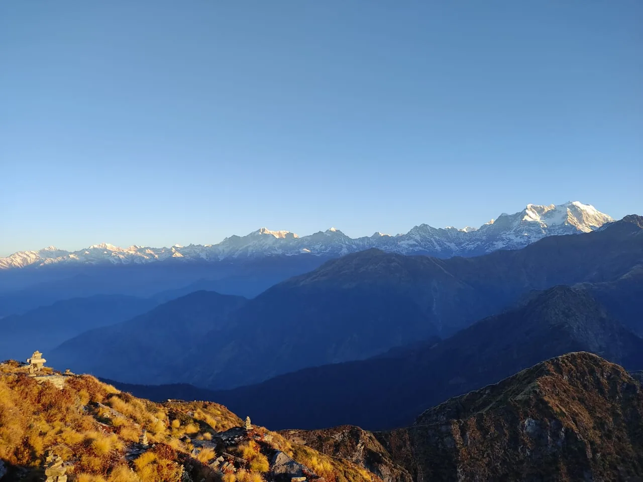 himalayan views from chandrashila summit