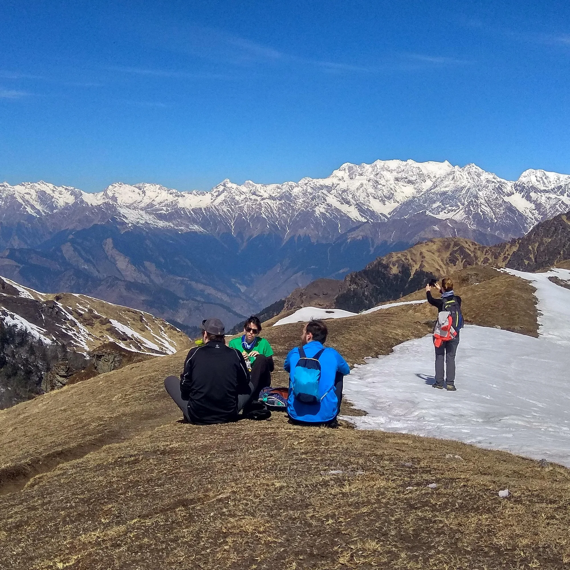 https://www.himalayashelter.com/
